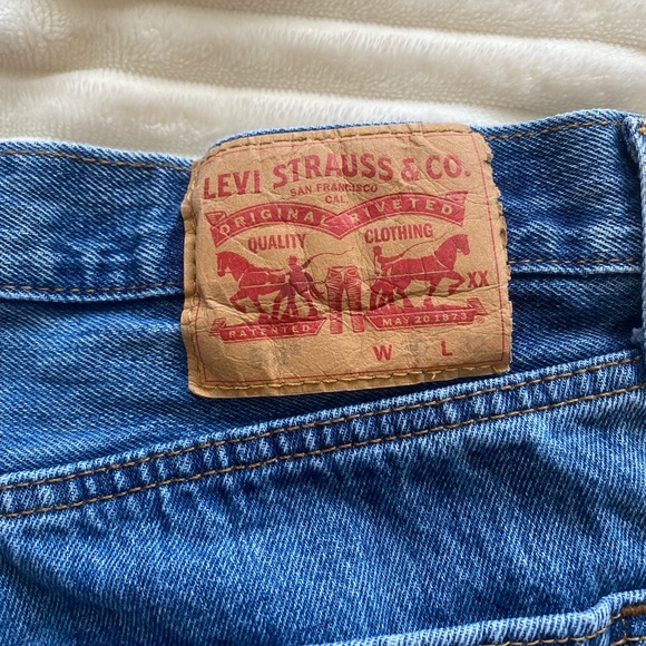 Levis 501 shorts with button fly - Picture 4 of 4